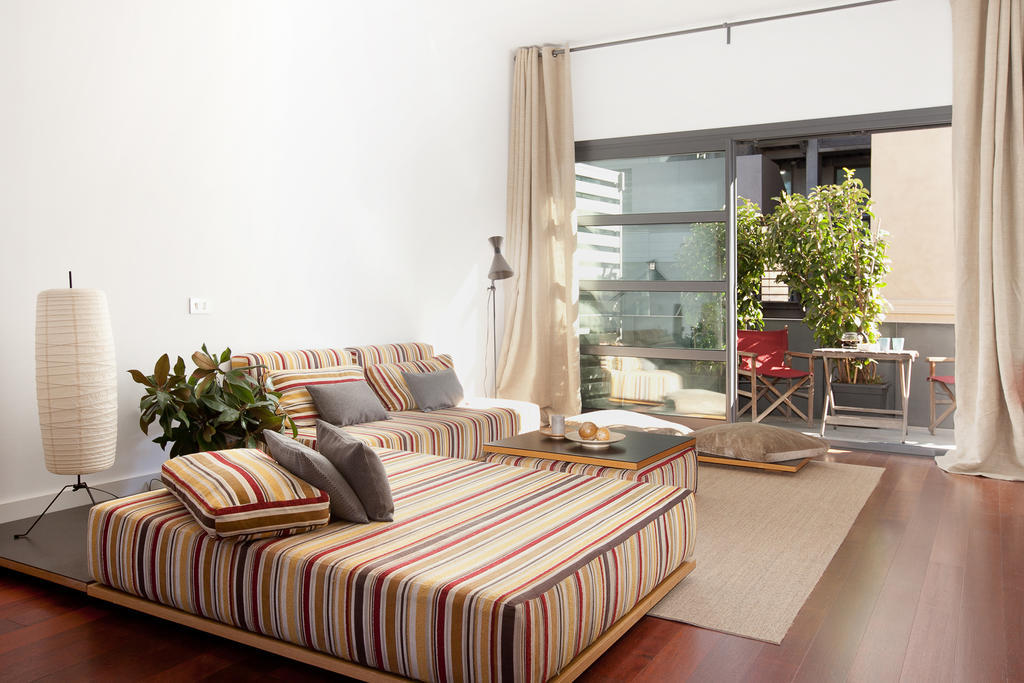 Sealona Beach Lofts Apartments Barcelona Room photo